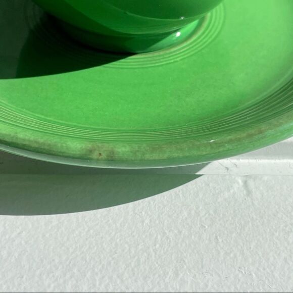 Fiesta Fiestaware Set of 2 Vintage 1959 Medium Green Glaze 6” Saucers & Teacups - Picture 8 of 12